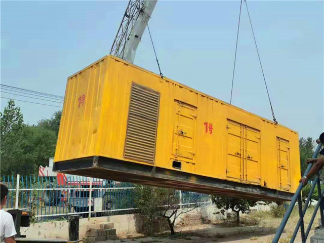 龙马潭300KW柴油发电机组油耗是多少？