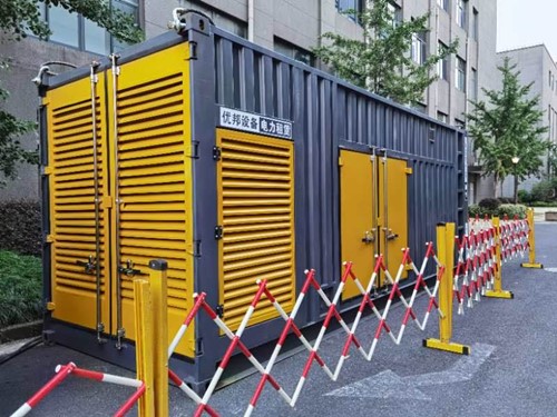 龙马潭如何使用转速表检查发动机的转速？